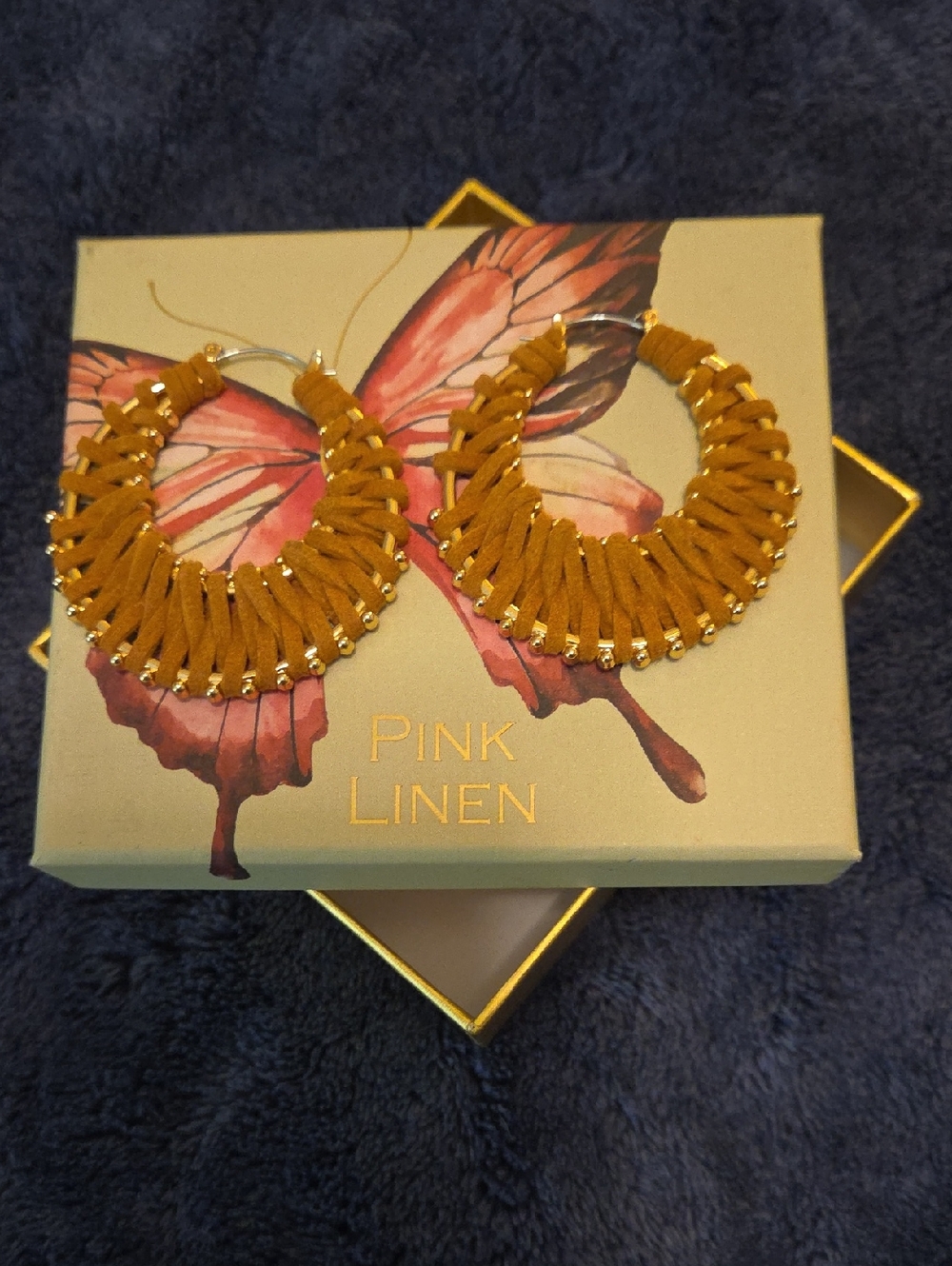 NWOT PINK LINEN TAN LEATHER WRAPPED Hoop Earrings with Gold Accents